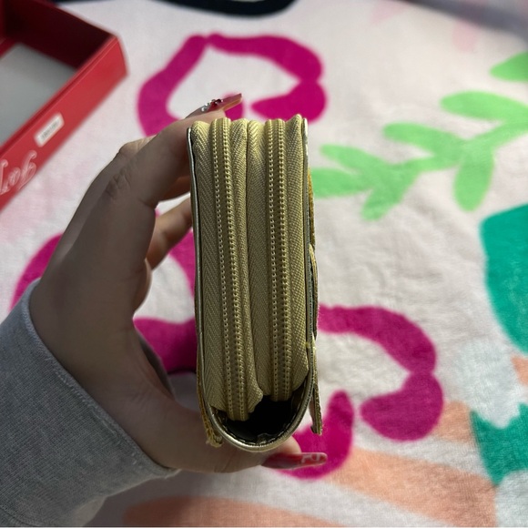 Far Nine Long Zip Wallet -NWB - Picture 6 of 12